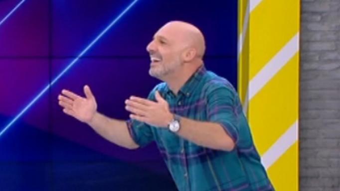 Νίκος Μουτσινάς: Έπαθε σοκ στον αέρα της εκπομπής μόλις είδε ποια μπήκε στο πλατό… (video)