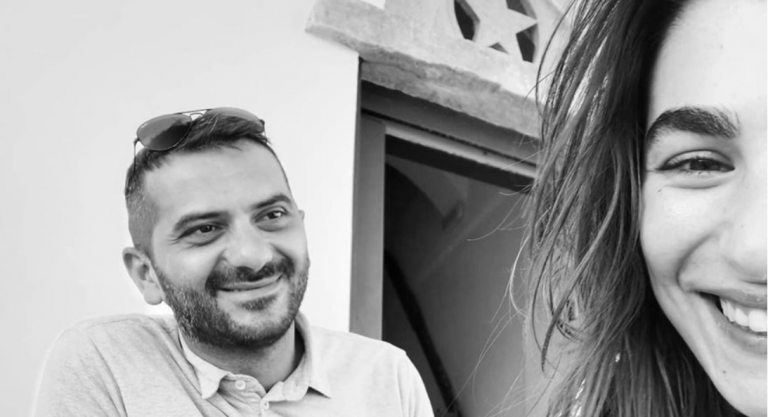 Λεωνίδας Κουτσόπουλος: Η σύντροφός του Χρύσα Μιχαλοπούλου και η αδερφή της, στο εστιατόριο του στην Αντίπαρο (ΦΩΤΟ + ΒΙΝΤΕΟ)