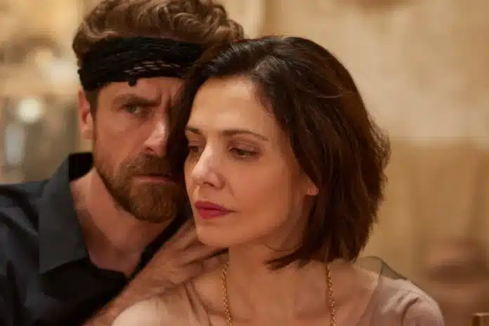 vasiliki-mathios-sasmos-696x464 - DIAVASETO.GR