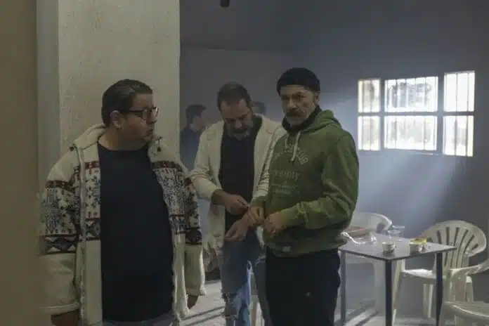 kwnstanths-agries-melisses - DIAVASETO.GR