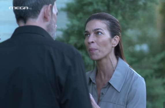 Μαύρο Ρόδο: Η Ελισάβετ σκανδαλίζει το μοναστήρι! 7 Μαύρο Ρόδο: Η Ελισάβετ σκανδαλίζει το μοναστήρι!