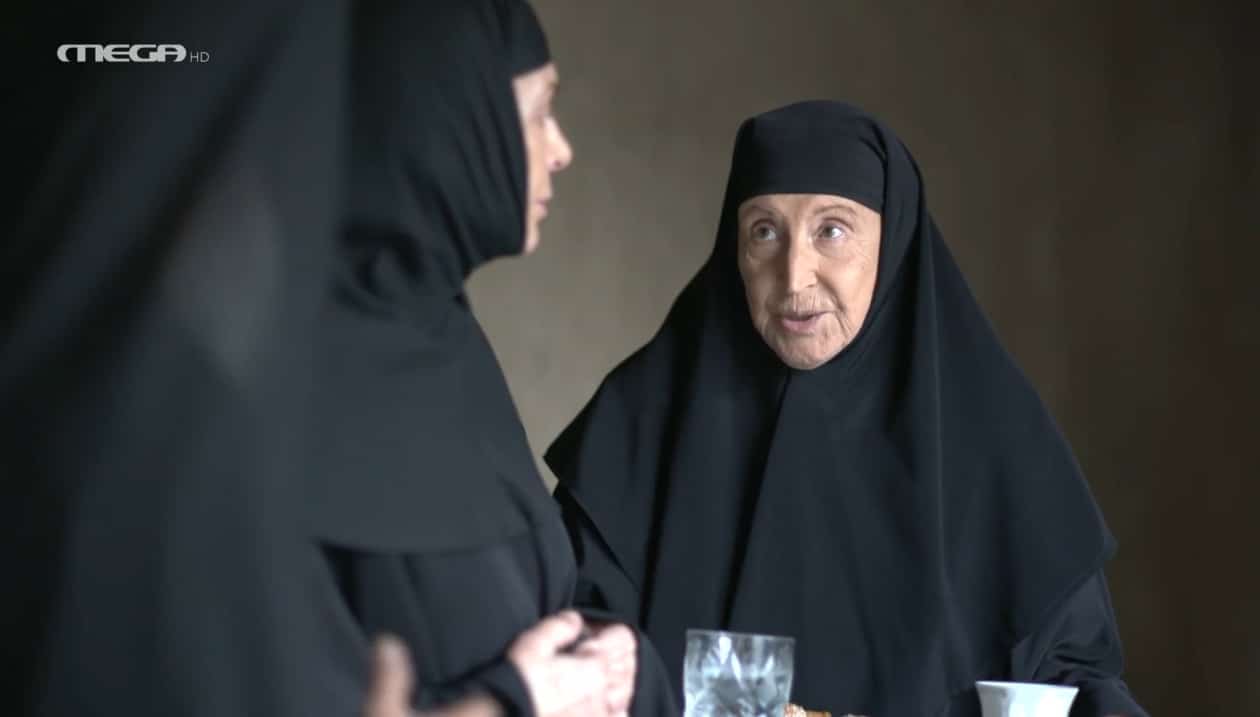 Μαύρο Ρόδο: Η Ελισάβετ σκανδαλίζει το μοναστήρι! 4 Μαύρο Ρόδο: Η Ελισάβετ σκανδαλίζει το μοναστήρι!
