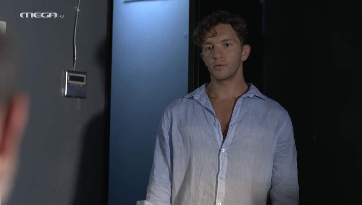 Μαύρο Ρόδο: Η Ελισάβετ σκανδαλίζει το μοναστήρι! 17 Μαύρο Ρόδο: Η Ελισάβετ σκανδαλίζει το μοναστήρι!