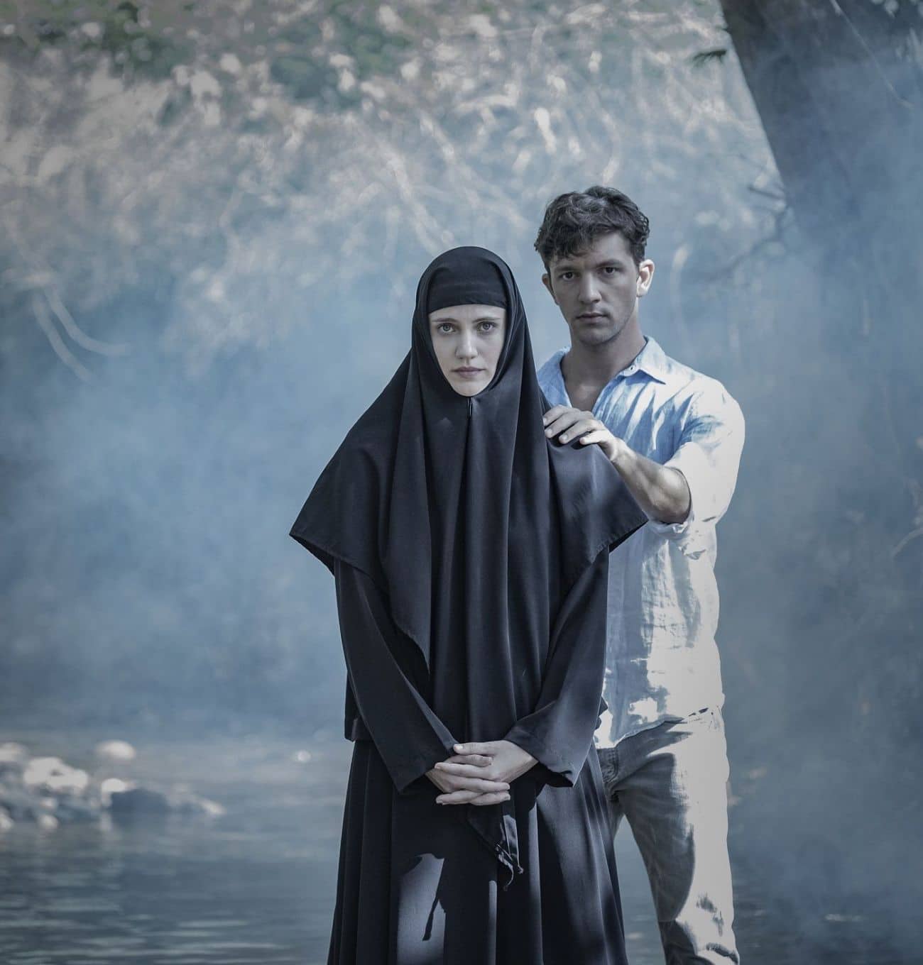 Μαύρο Ρόδο: Η Ελισάβετ σκανδαλίζει το μοναστήρι! 1 Μαύρο Ρόδο: Η Ελισάβετ σκανδαλίζει το μοναστήρι!