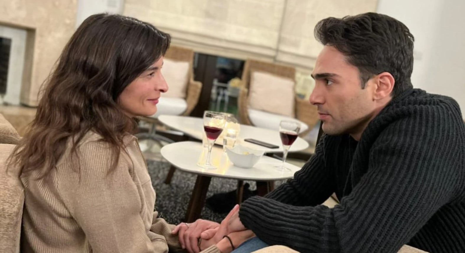 diavaseto.gr tha ginoun goneis telika kourakos kai ioulia gi tis elias - DIAVASETO.GR