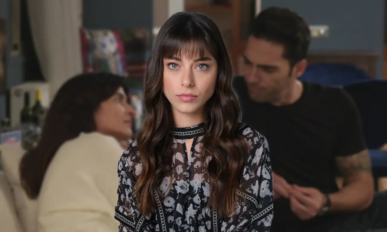 Η-γη-της-ελιάς-περιλήψεις - DIAVASETO.GR