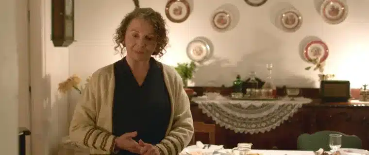 H-PARALIA-EPEISODIO-38-3 - DIAVASETO.GR