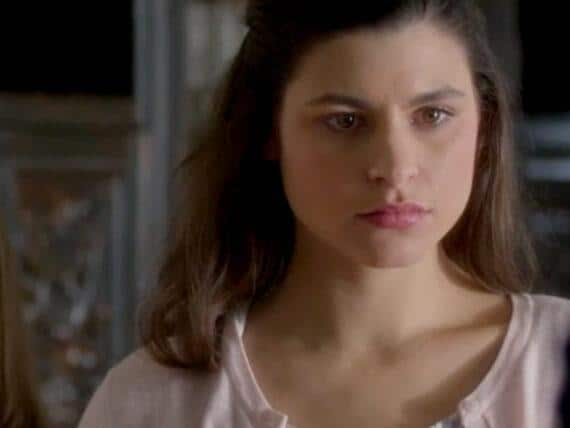 agios-erotas-chloi-mesa-sta-aimata-ekliparei-gia-voitheia_1733213264-570x428 - DIAVASETO.GR